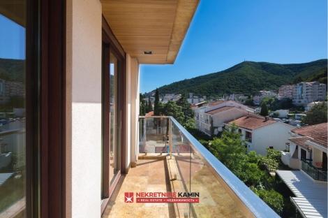 Квартира, 3315 м², 1 764 112$ — FAKTOR